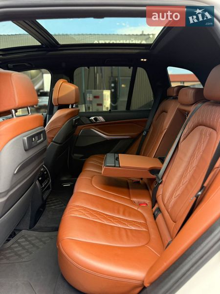 Внедорожник / Кроссовер BMW X5 2018 в Сокале