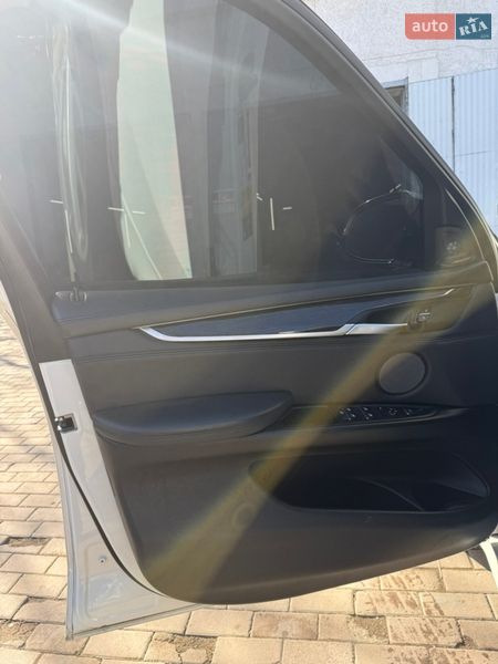 Позашляховик / Кросовер BMW X5 2016 в Чернівцях