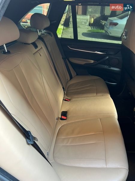Внедорожник / Кроссовер BMW X5 2016 в Черновцах