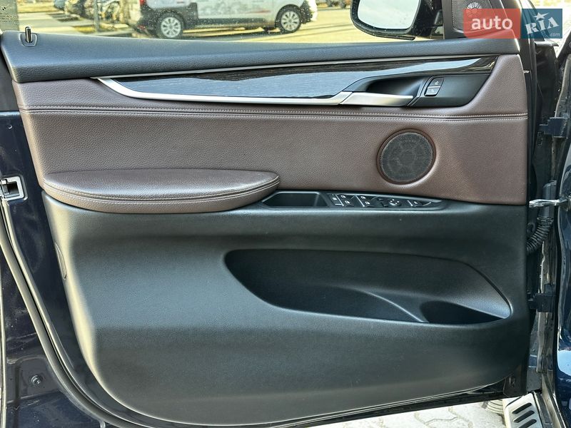 Позашляховик / Кросовер BMW X5 2015 в Львові