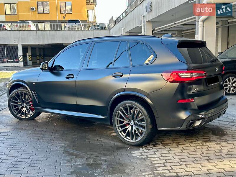 Внедорожник / Кроссовер BMW X5 2022 в Киеве
