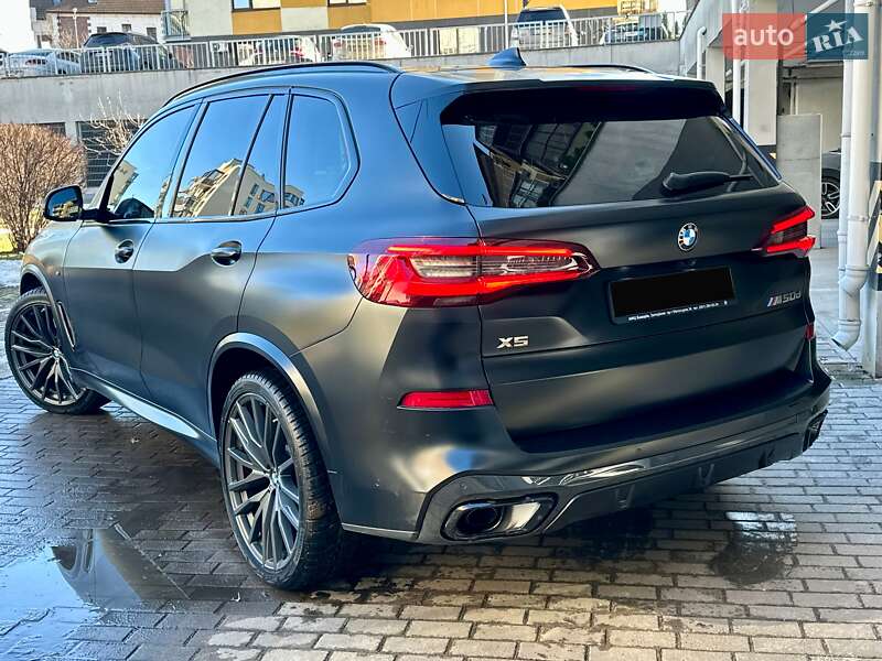 Внедорожник / Кроссовер BMW X5 2022 в Киеве