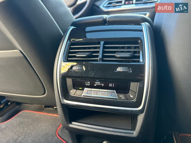 Внедорожник / Кроссовер BMW X5 2022 в Киеве