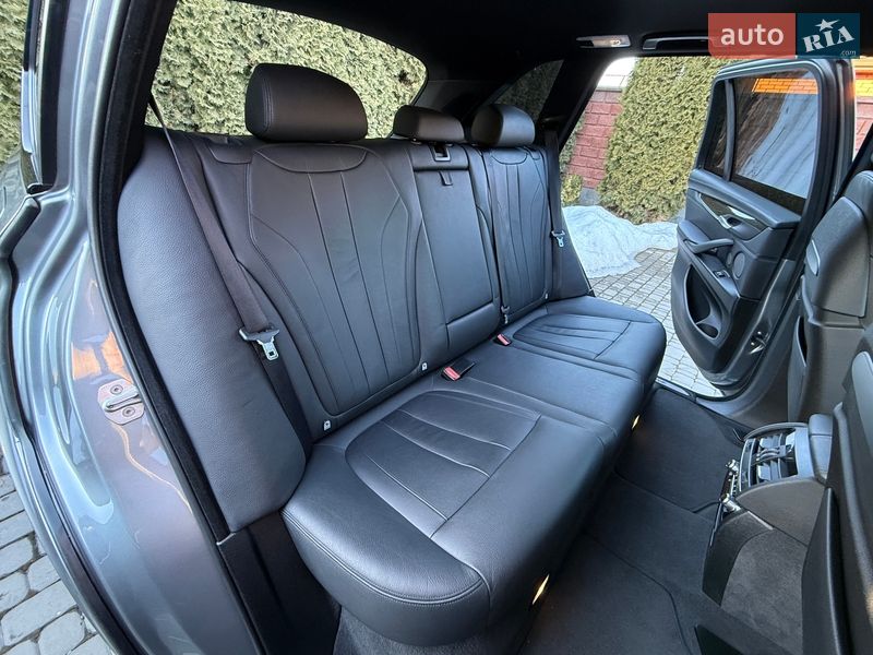 Внедорожник / Кроссовер BMW X5 2016 в Ровно