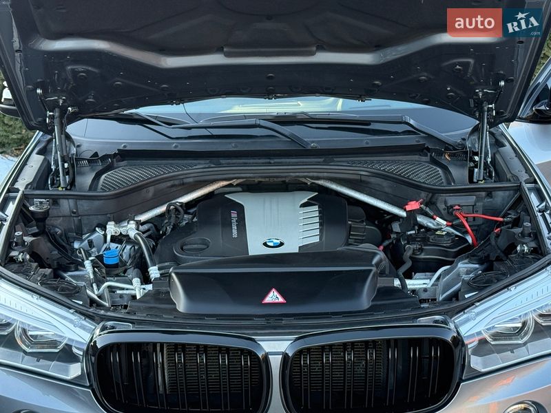 Внедорожник / Кроссовер BMW X5 2016 в Ровно