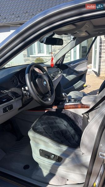 Внедорожник / Кроссовер BMW X5 2008 в Новоселице