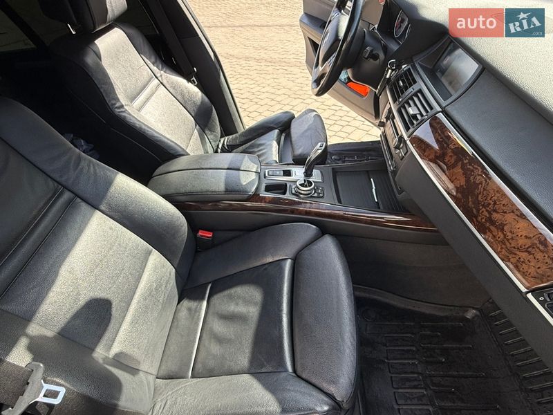 Внедорожник / Кроссовер BMW X5 2010 в Хмельницком