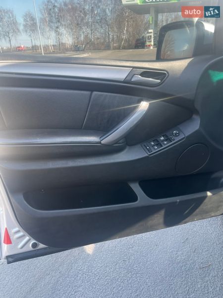 Внедорожник / Кроссовер BMW X5 2004 в Ровно