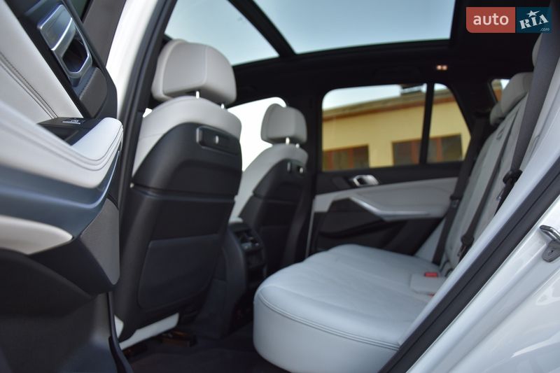 Внедорожник / Кроссовер BMW X5 2023 в Львове