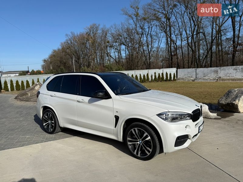 Позашляховик / Кросовер BMW X5 2015 в Луцьку