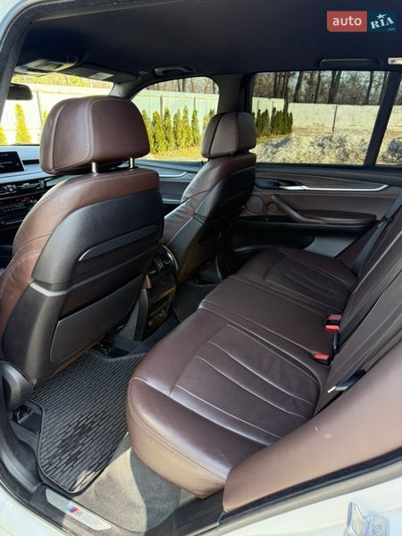 Позашляховик / Кросовер BMW X5 2015 в Луцьку