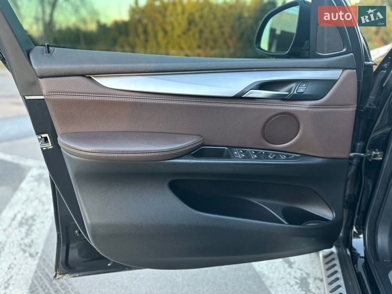 Внедорожник / Кроссовер BMW X5 2016 в Киеве