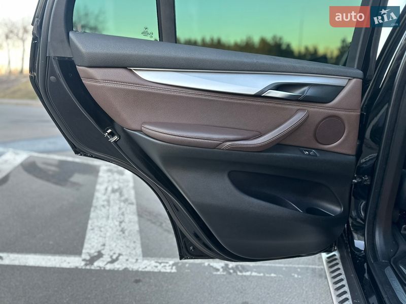 Внедорожник / Кроссовер BMW X5 2016 в Киеве