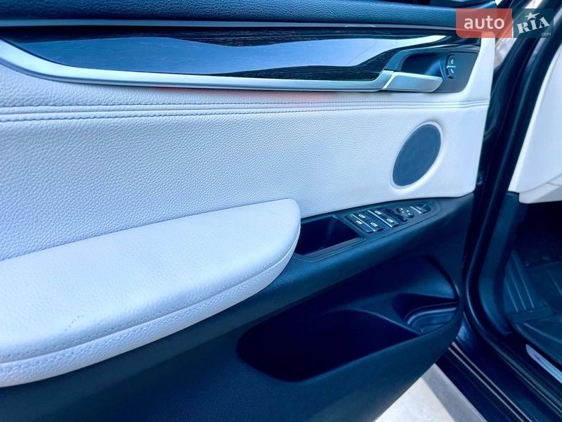 Внедорожник / Кроссовер BMW X5 2015 в Дубно