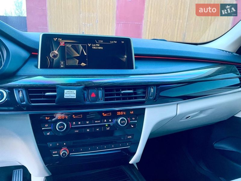 Внедорожник / Кроссовер BMW X5 2015 в Дубно