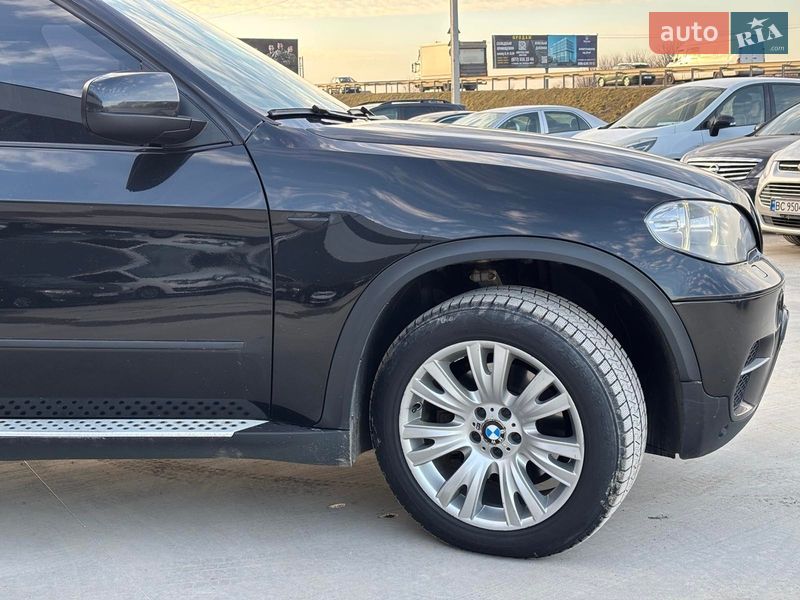 Позашляховик / Кросовер BMW X5 2012 в Львові