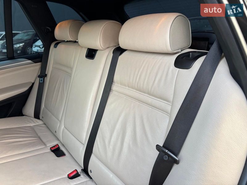 Позашляховик / Кросовер BMW X5 2012 в Львові