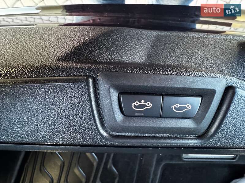 Внедорожник / Кроссовер BMW X5 2021 в Луцке