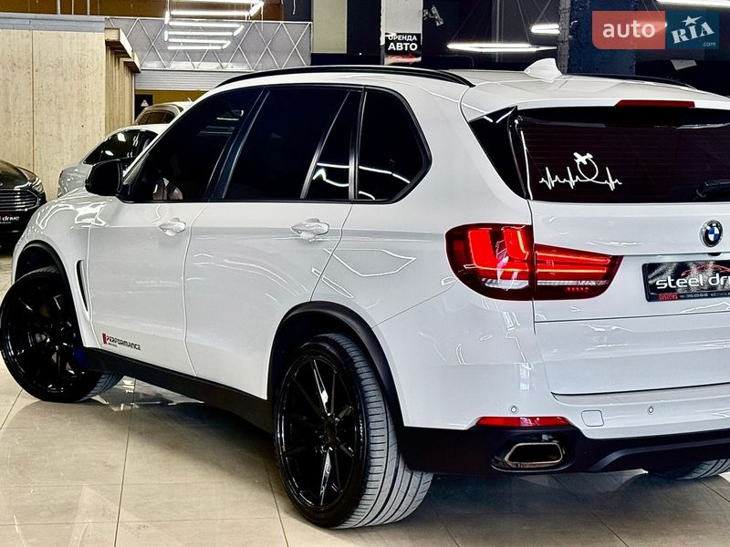 Внедорожник / Кроссовер BMW X5 2017 в Николаеве