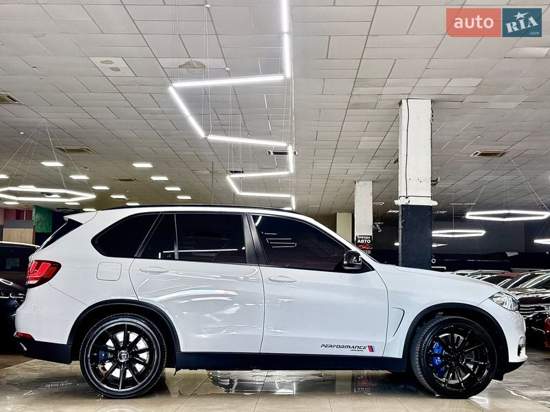 Внедорожник / Кроссовер BMW X5 2017 в Николаеве
