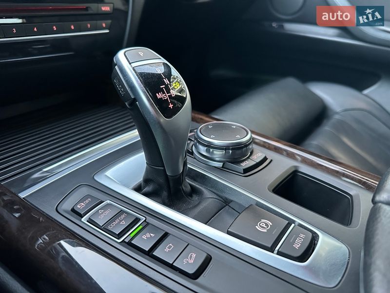 Внедорожник / Кроссовер BMW X5 2016 в Киеве