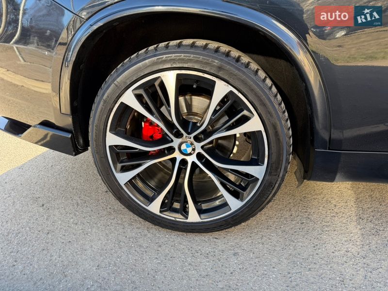 Позашляховик / Кросовер BMW X5 2013 в Чернівцях