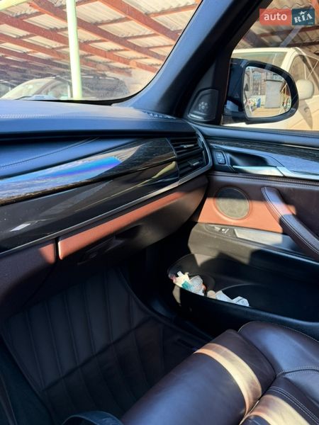 Позашляховик / Кросовер BMW X5 2013 в Чернівцях