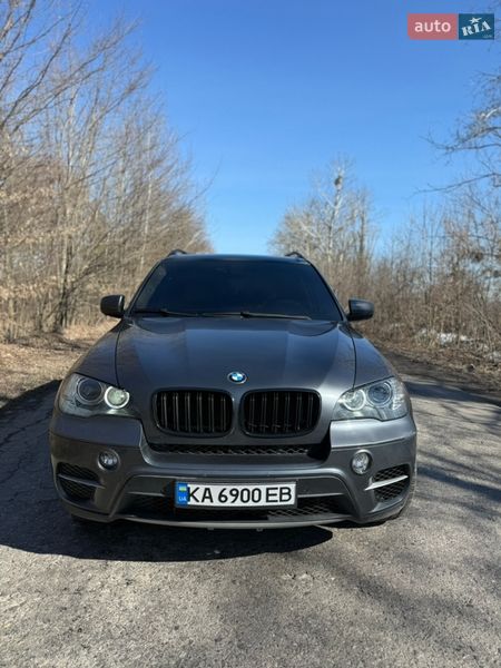 Внедорожник / Кроссовер BMW X5 2010 в Гайсине