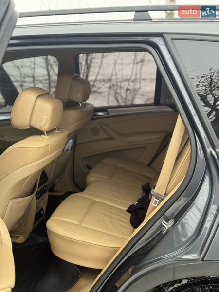 Внедорожник / Кроссовер BMW X5 2010 в Гайсине