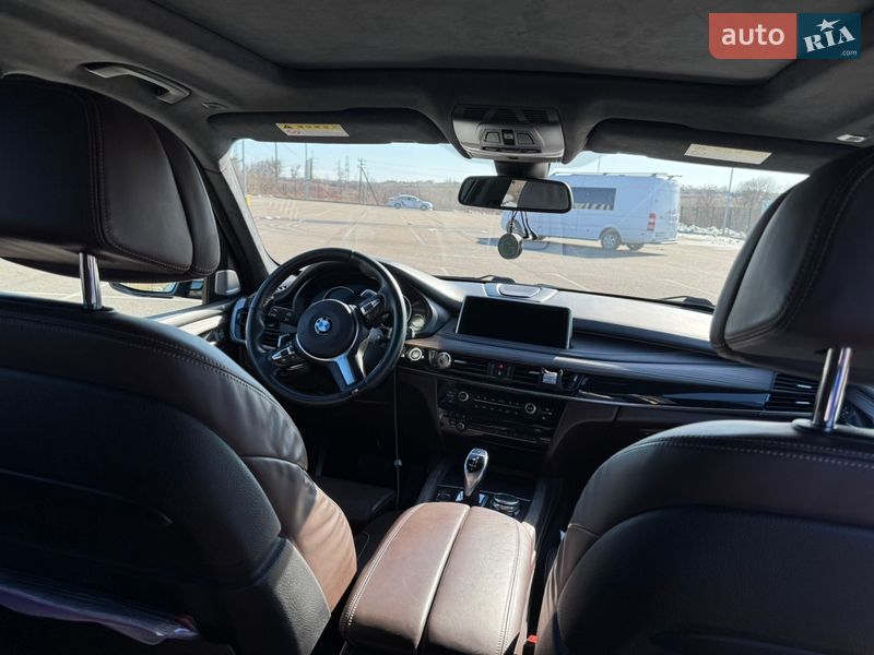 Позашляховик / Кросовер BMW X5 2016 в Рівному