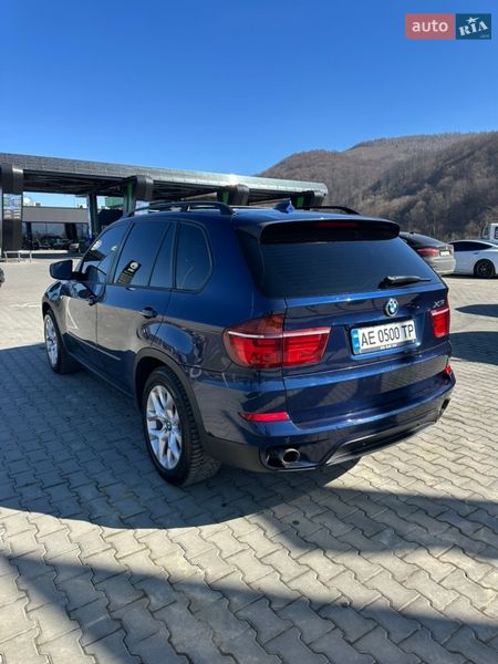 Внедорожник / Кроссовер BMW X5 2011 в Яремче