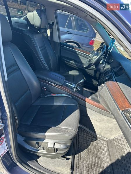 Внедорожник / Кроссовер BMW X5 2011 в Яремче