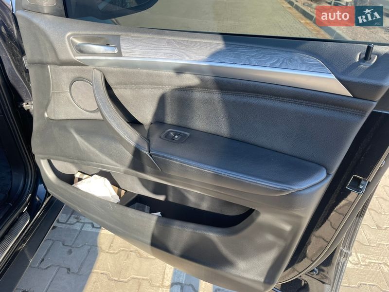 Позашляховик / Кросовер BMW X5 2012 в Києві