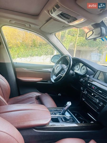 Позашляховик / Кросовер BMW X5 2016 в Києві
