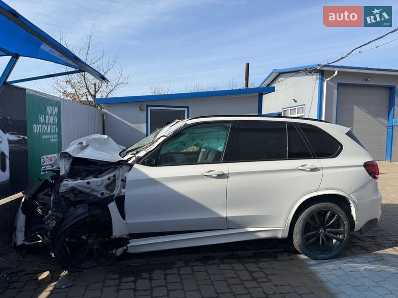 Внедорожник / Кроссовер BMW X5 2014 в Калуше