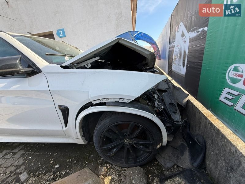 Внедорожник / Кроссовер BMW X5 2014 в Калуше