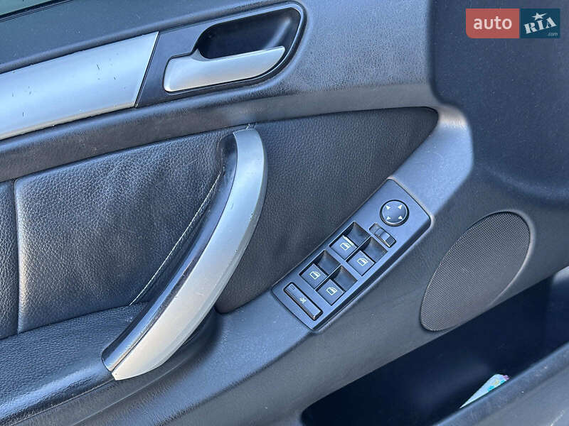 Позашляховик / Кросовер BMW X5 2003 в Львові