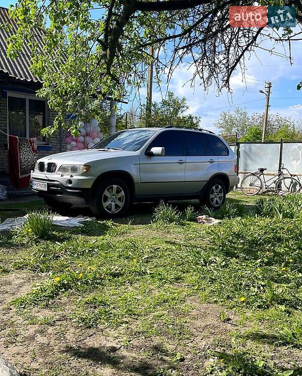 Позашляховик / Кросовер BMW X5 2001 в Сумах