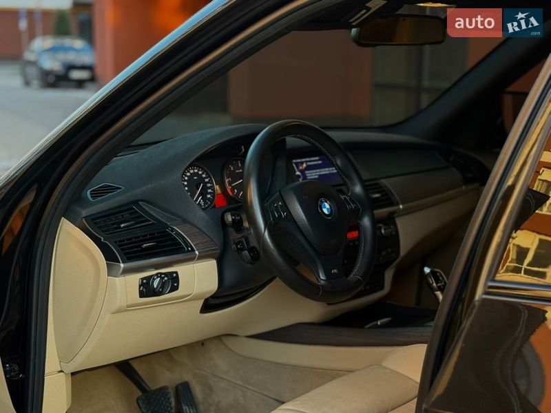Внедорожник / Кроссовер BMW X5 2011 в Ивано-Франковске