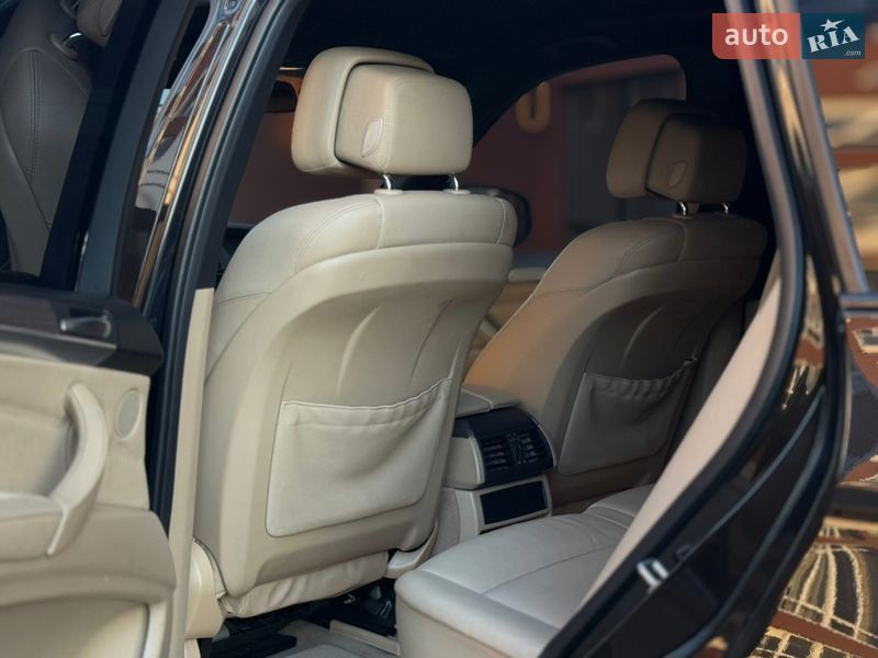 Внедорожник / Кроссовер BMW X5 2011 в Ивано-Франковске