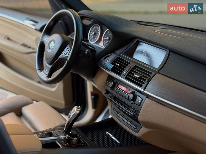 Внедорожник / Кроссовер BMW X5 2011 в Ивано-Франковске