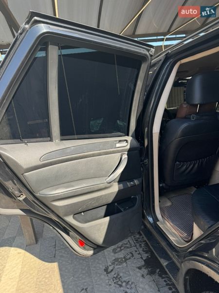 Внедорожник / Кроссовер BMW X5 2001 в Ужгороде