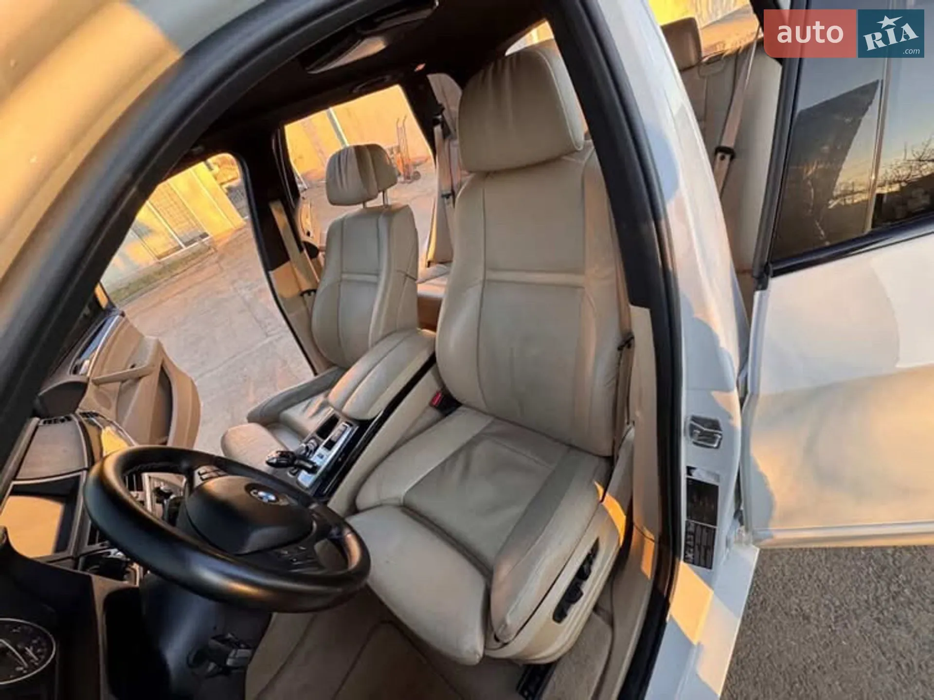 2010 BMW X5 - мініатюра 15