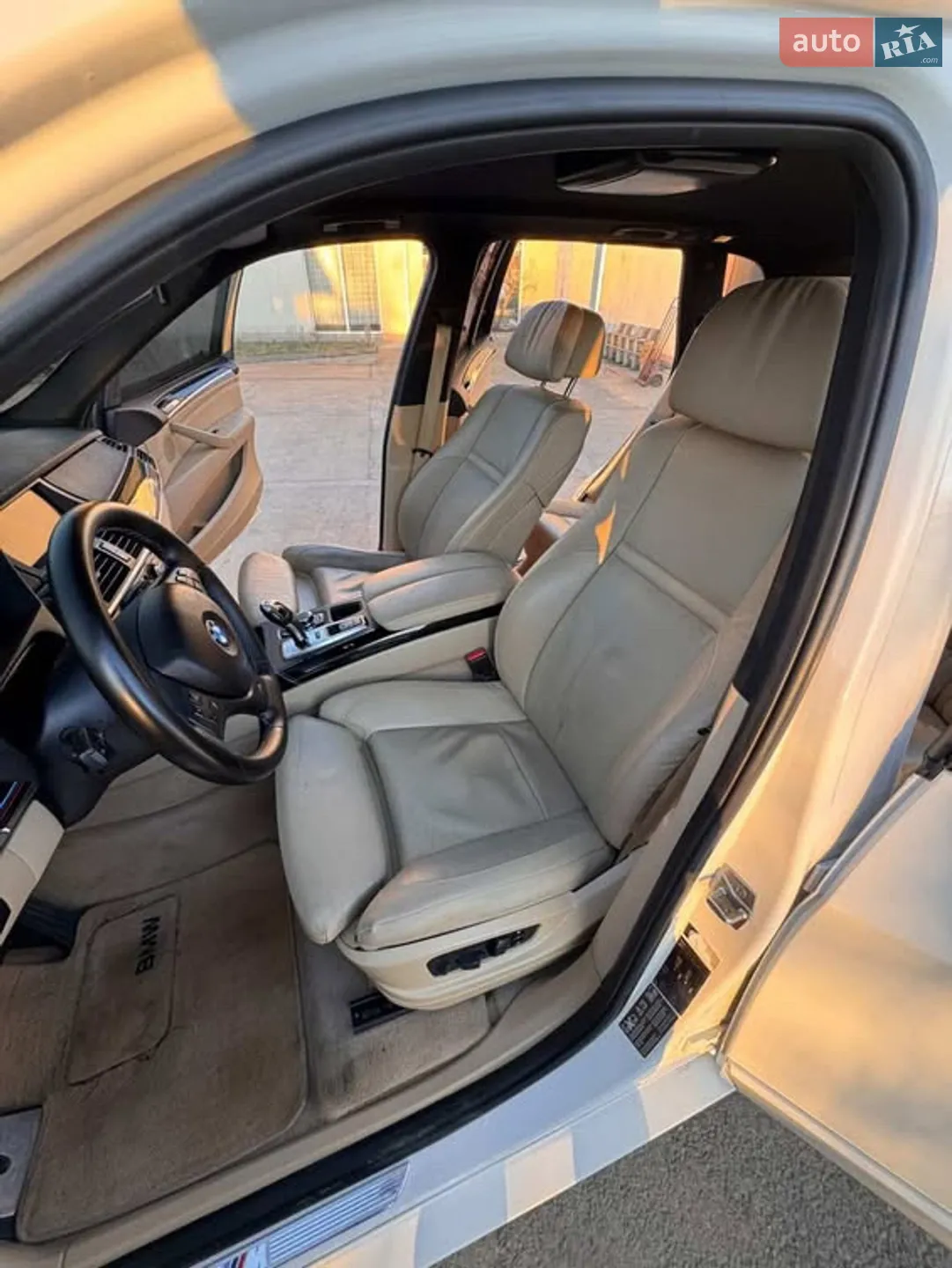 2010 BMW X5 - мініатюра 17