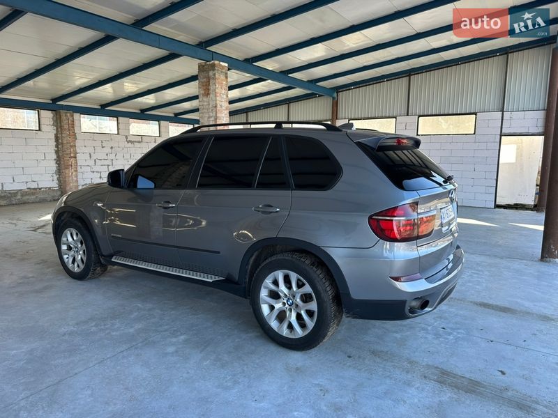 Внедорожник / Кроссовер BMW X5 2010 в Борисполе