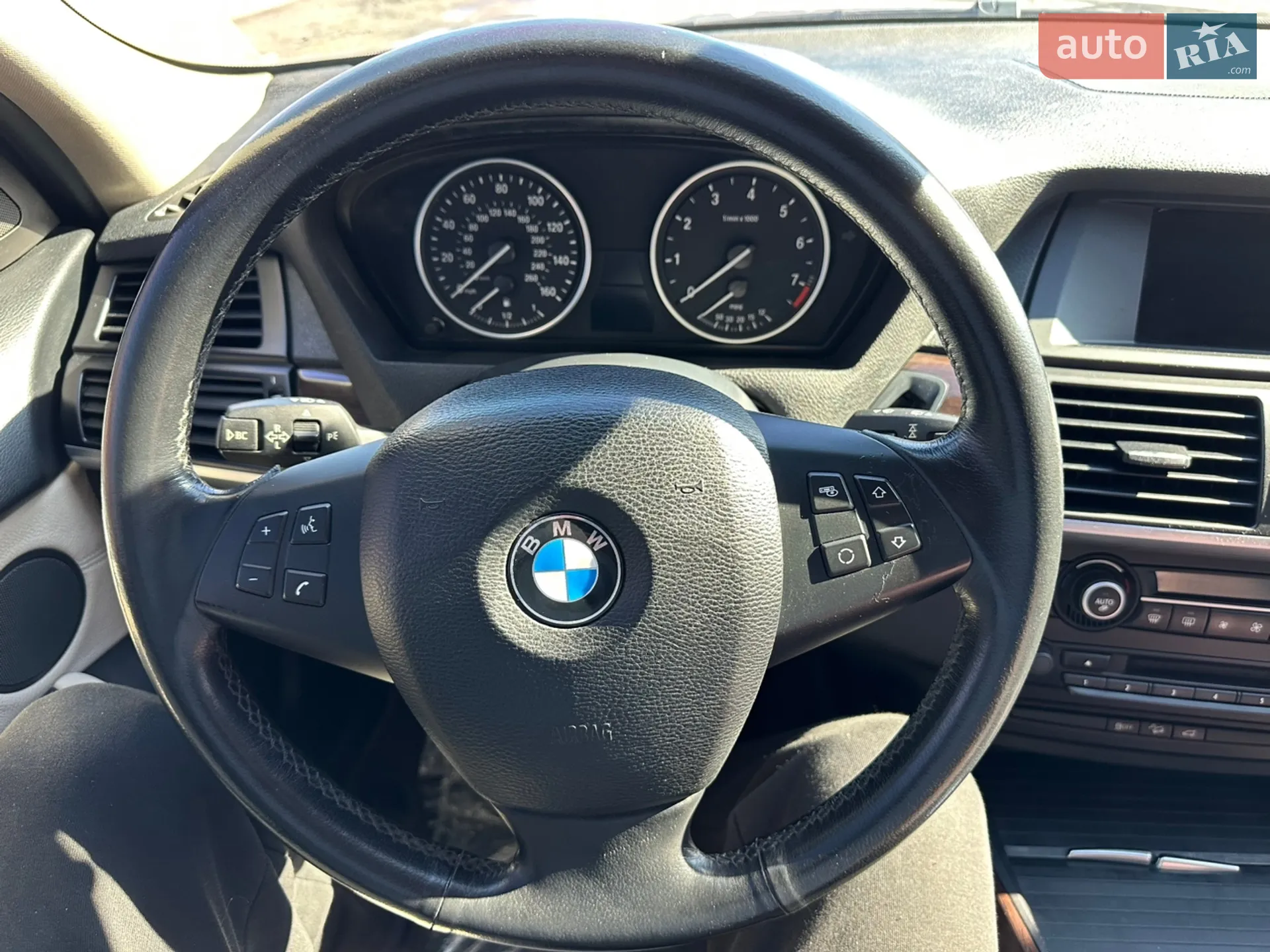 2010 BMW X5 - мініатюра 18