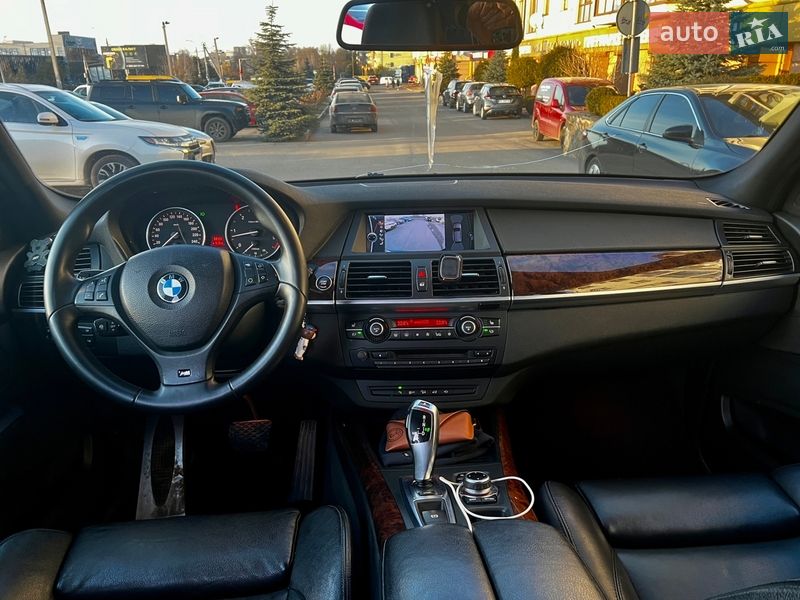 Внедорожник / Кроссовер BMW X5 2011 в Ровно