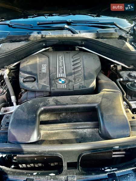 Внедорожник / Кроссовер BMW X5 2011 в Ровно