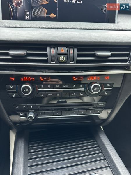 Внедорожник / Кроссовер BMW X5 2015 в Луцке