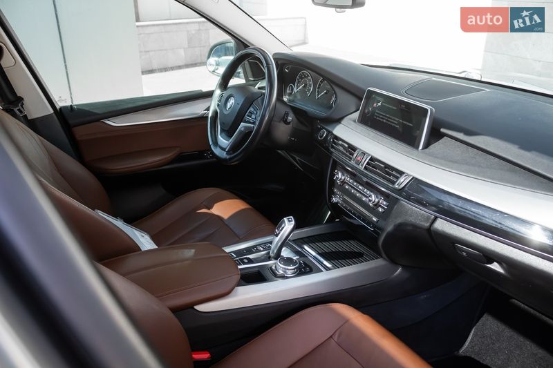 Внедорожник / Кроссовер BMW X5 2016 в Киеве